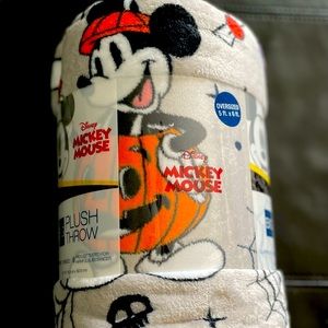 Disney Mickey Halloween Spooky Blanket Throw